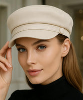 Comprar boina feminina de couro off white com aba e forro interno para looks urbanos elegantes e sofisticados em promoção ANELLIMN